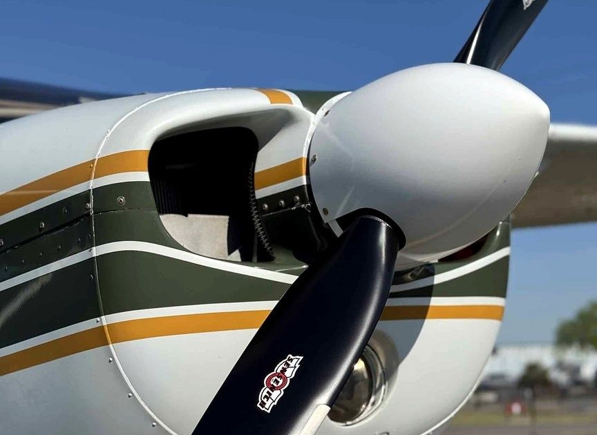 Sensenich propeller